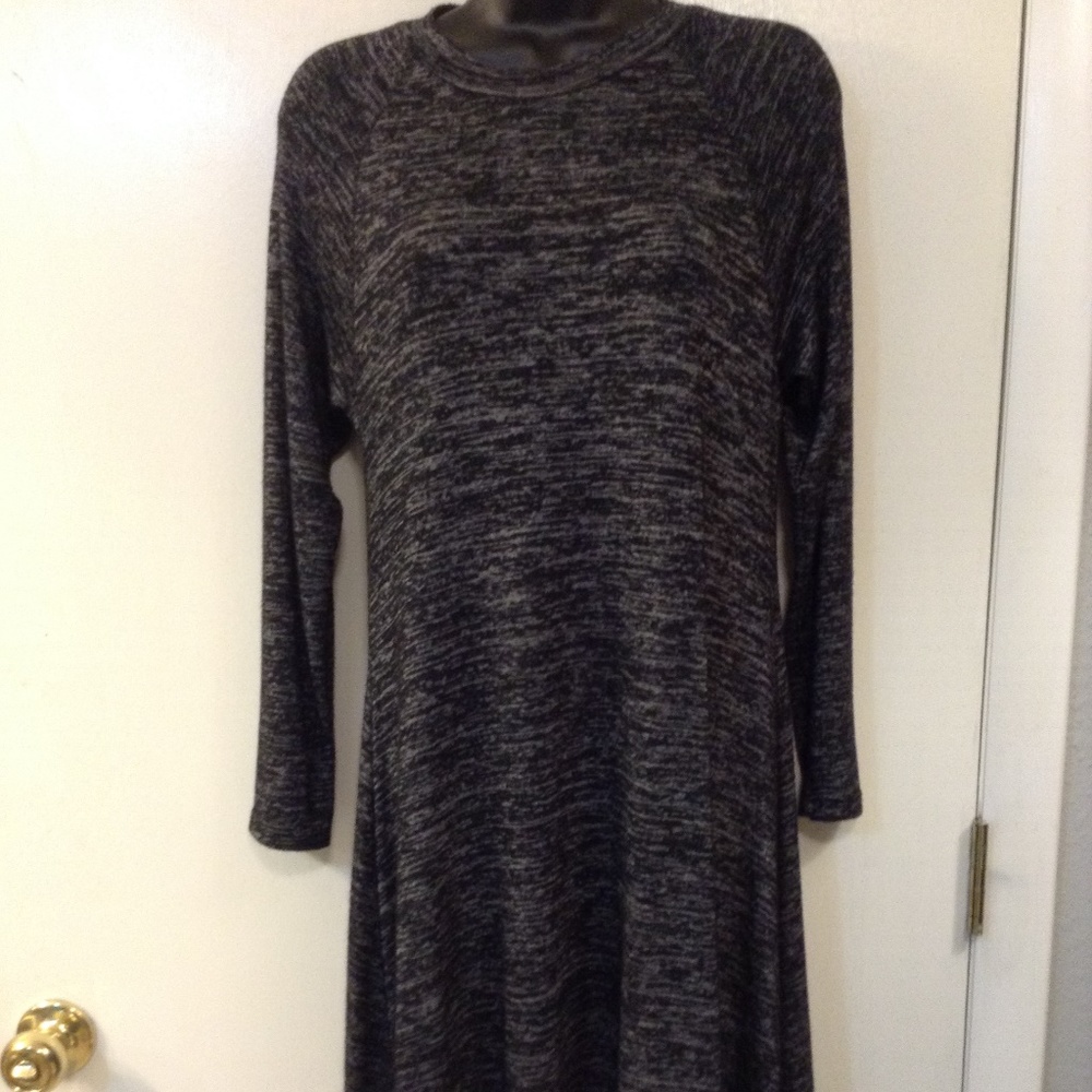 TRENDYLAND LONG SLEEVE ROUND NECK BLK/GRAY DRESS
